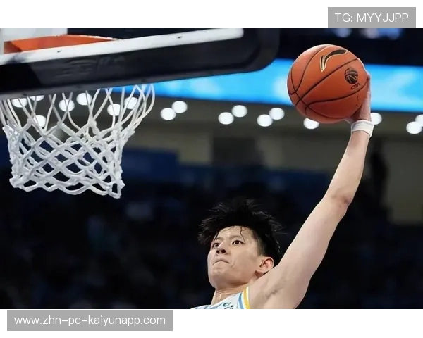 篮板争夺激烈：北京队抢到49个篮板，攻防两端表现出色！，北京篮球最新消息